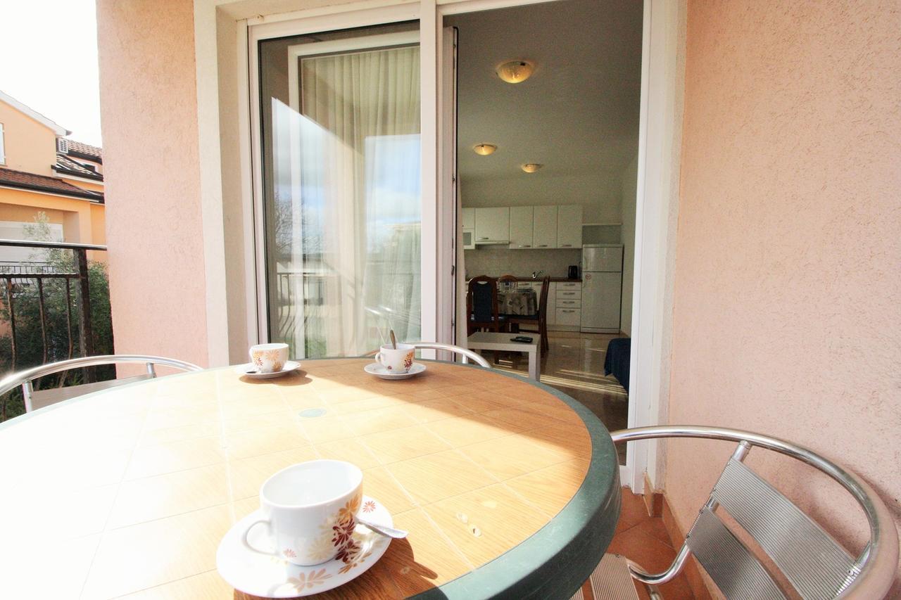 Apartment Bilic With Balcony Poreč Eksteriør billede